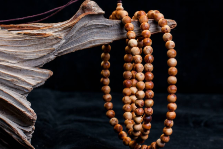 去毛刺如清風拂面，拋光似玉匠運筆